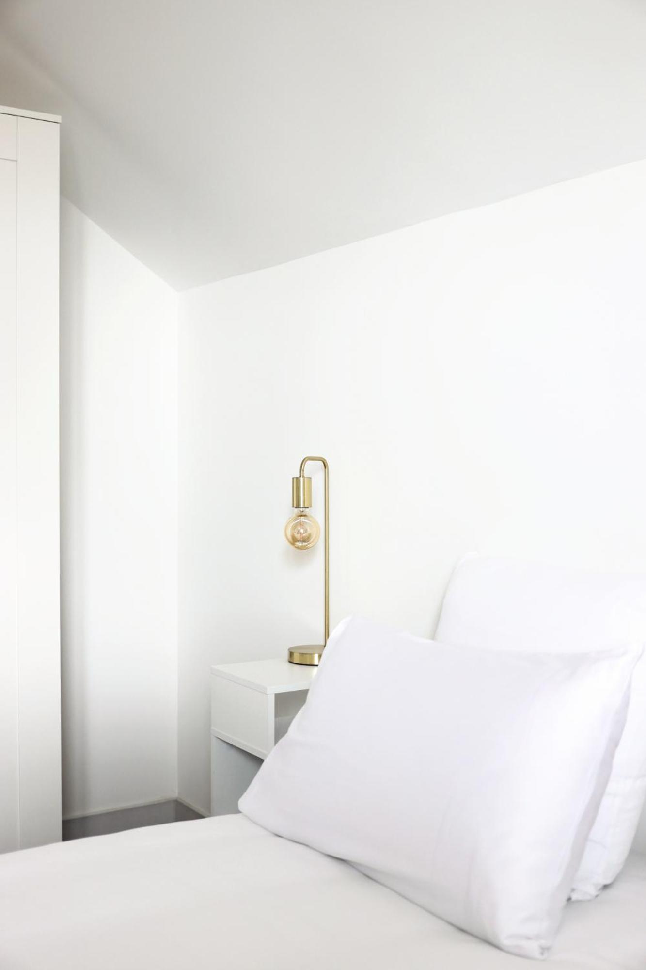 L'Equinoxe - Parking Prive - Zapart'Hotels Malesherbes Экстерьер фото