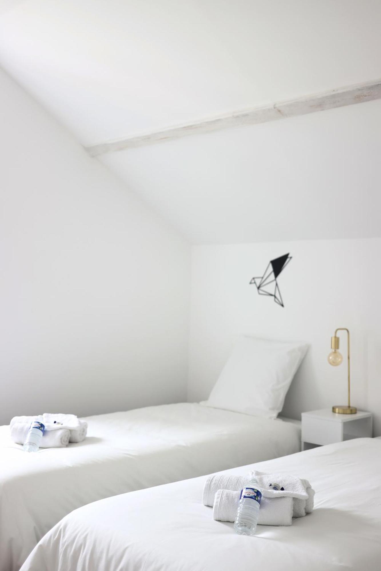L'Equinoxe - Parking Prive - Zapart'Hotels Malesherbes Экстерьер фото