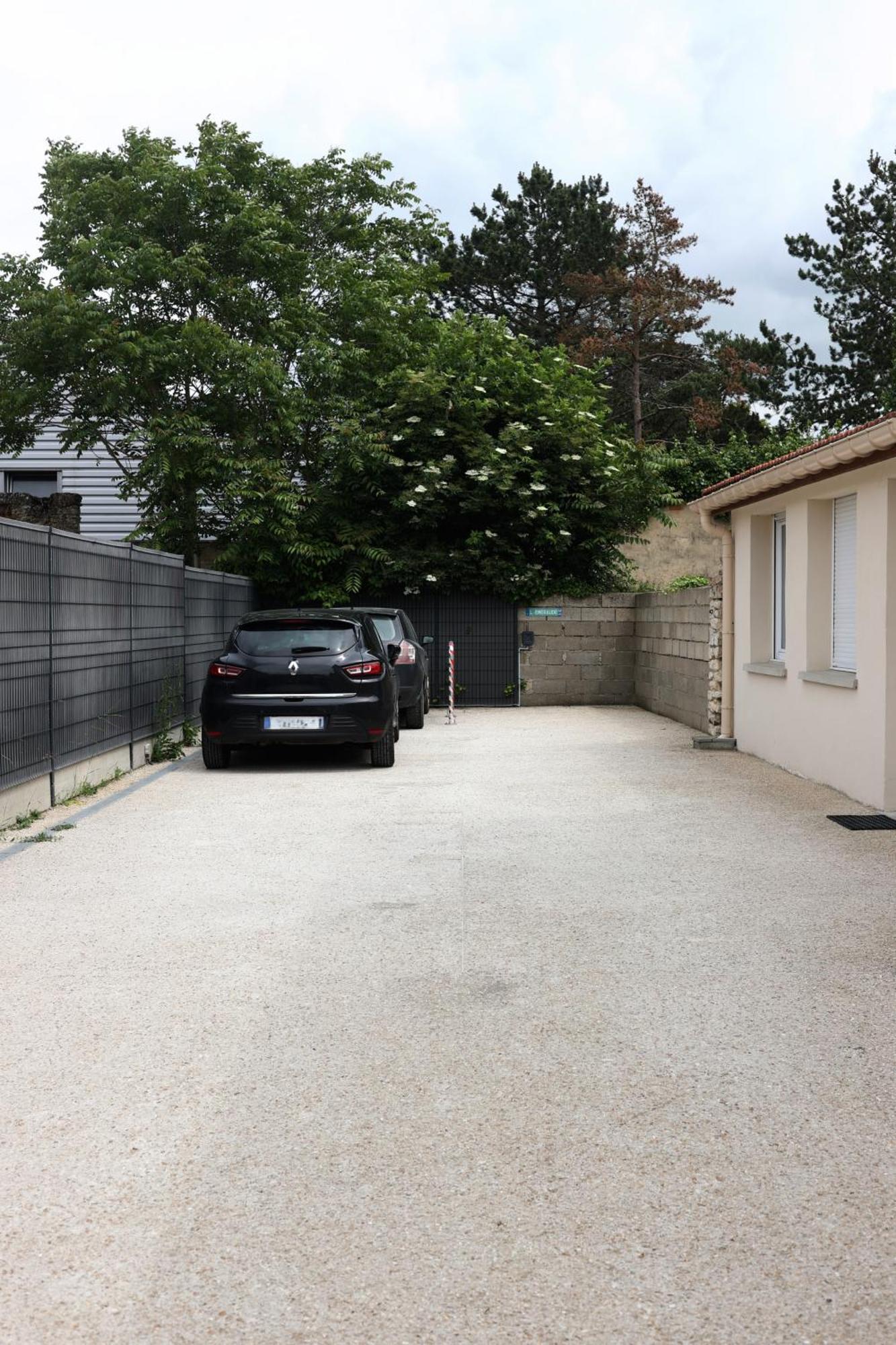 L'Equinoxe - Parking Prive - Zapart'Hotels Malesherbes Экстерьер фото